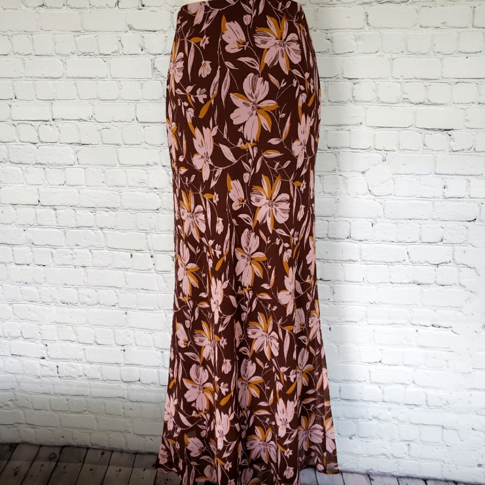 WAYF Floral-Patterned Chiffon Maxi Skirt--NWT--S - Picture 6 of 14